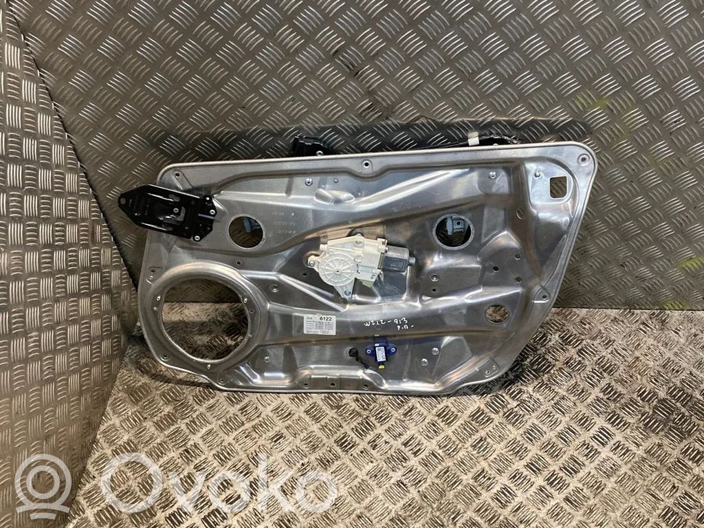 Mercedes-Benz E W212 Elektryczny podnośnik szyby drzwi 