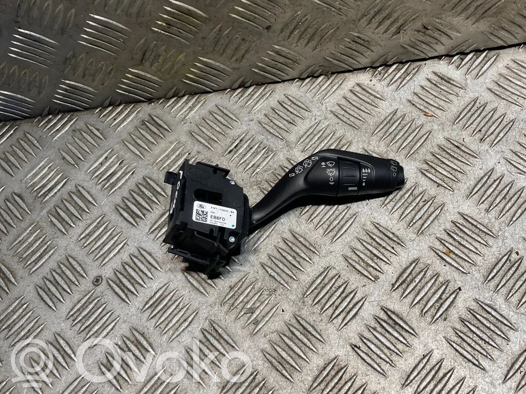 Ford Focus Pyyhkijän vipu 