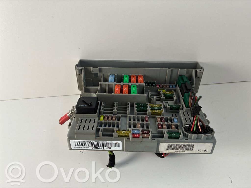 BMW 3 E90 E91 Fuse module 