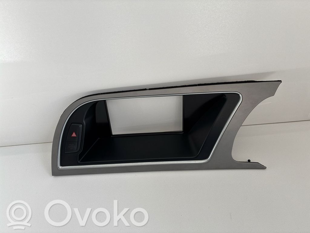 Audi A5 8T 8F Konsola środkowa / Radio / GPS 