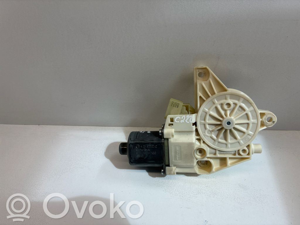 Mercedes-Benz C W204 Silnik regulatora szyby drzwi przednich 