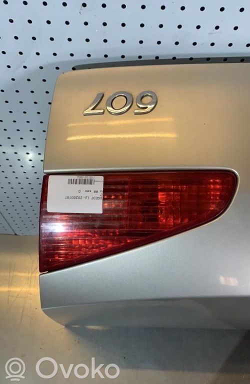 Peugeot 607 Feux arrière sur hayon