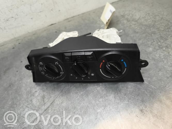 Suzuki SX4 Panel klimatyzacji 