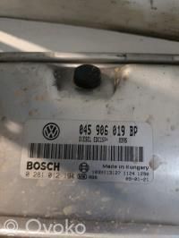 Volkswagen Polo IV 9N3 Sterownik / Moduł ECU