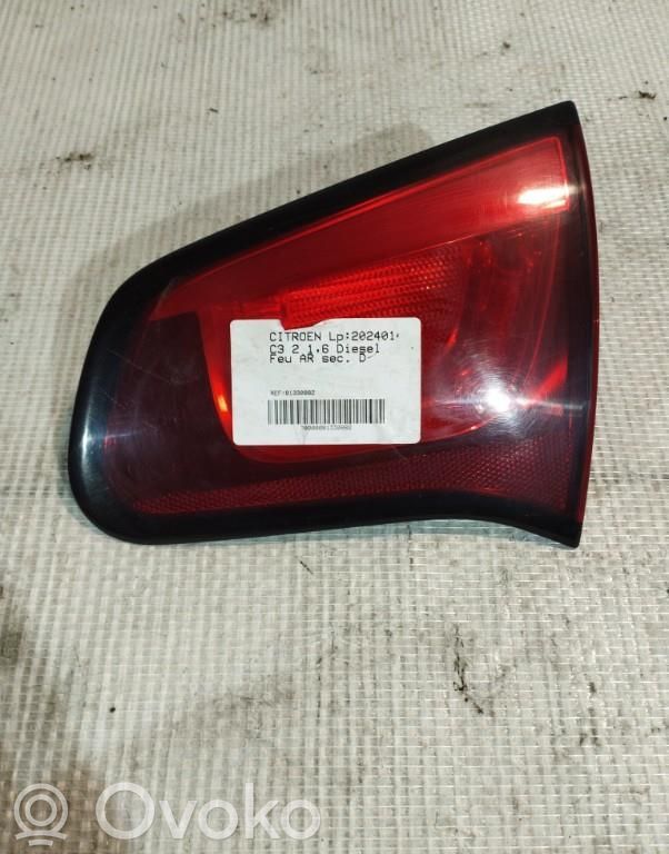 Tailgate rear/tail lights   6351JC
