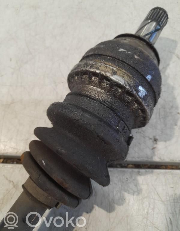 Front driveshaft   13136379