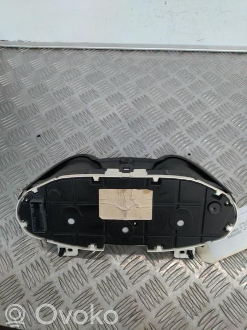 Geschwindigkeitsmesser Cockpit   1786850