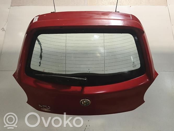 Alfa Romeo Mito Couvercle de coffre