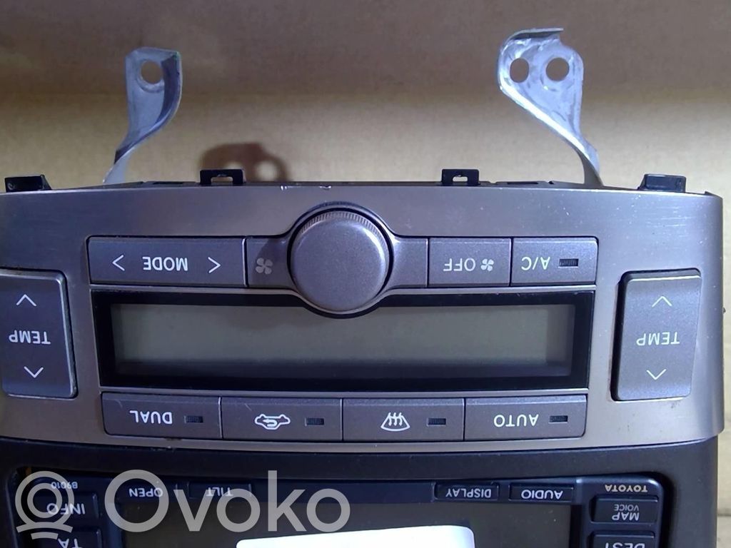 Toyota Avensis T250 Panel klimatyzacji