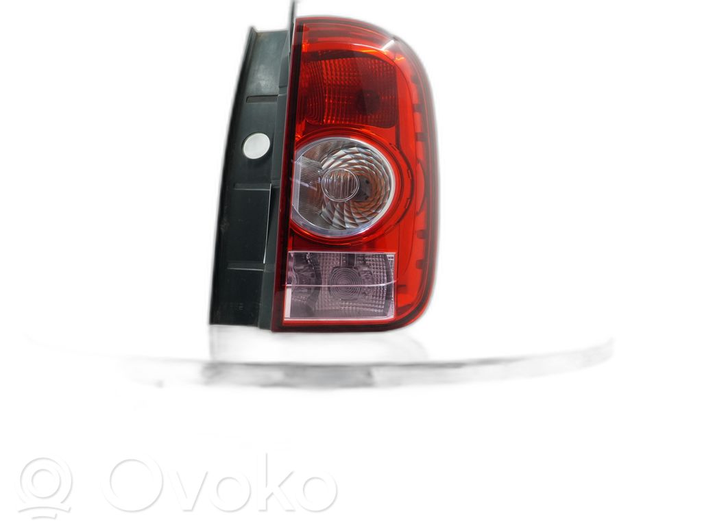 Dacia Duster Luci posteriori