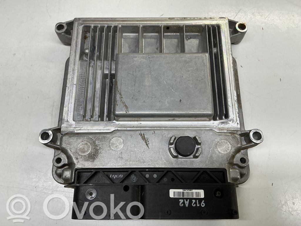 Engine control unit/module   3910026CF0,9030930012A2