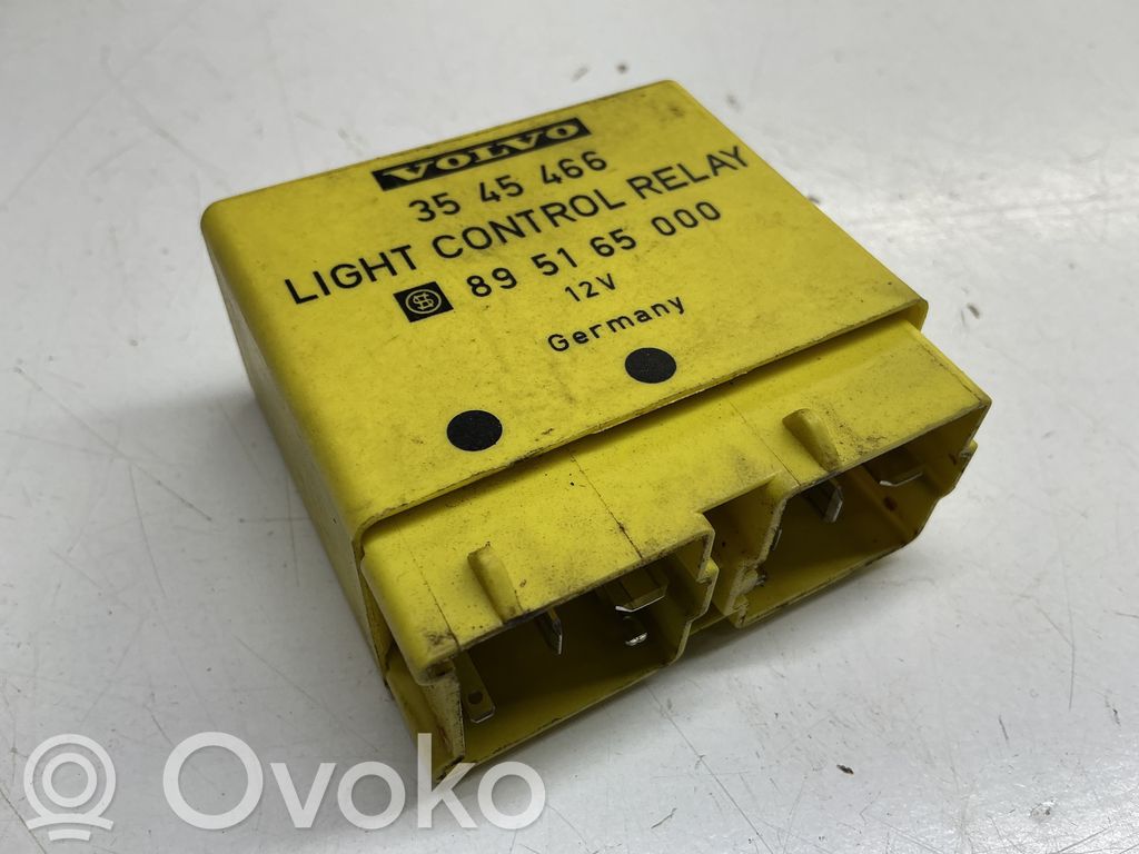 Light relay   3545466,895165000