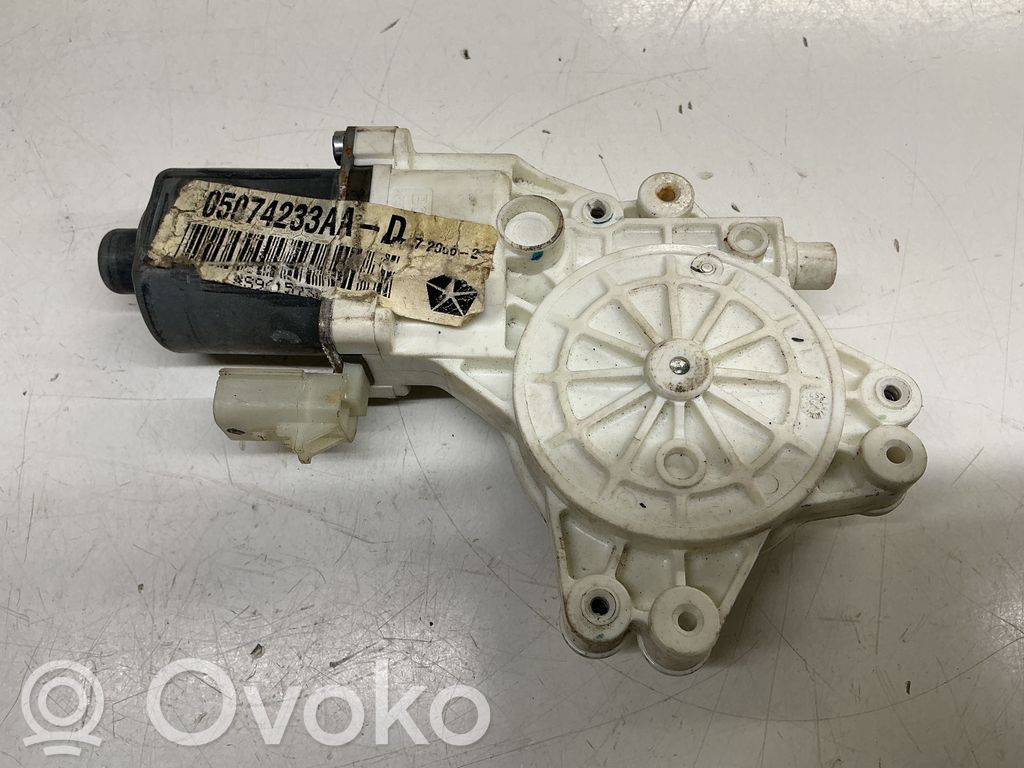 Silniczek podnoszenia szyby drzwi tylnych   05074233AA,720662,M991573