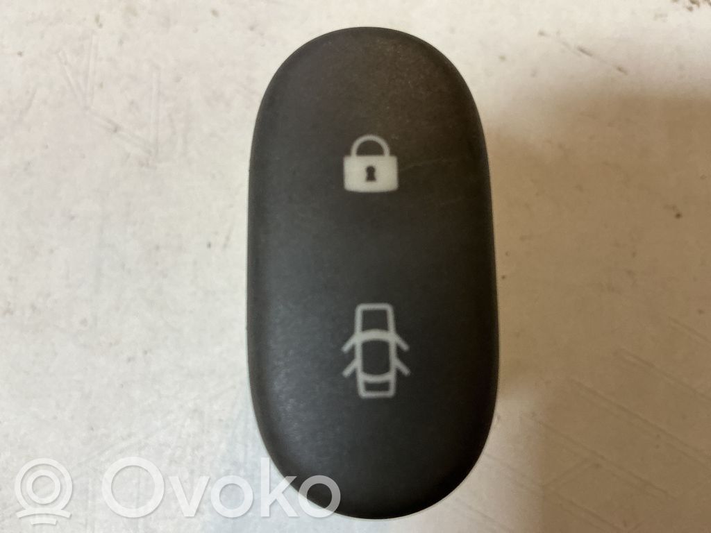 Renault Clio II Central locking switch button 