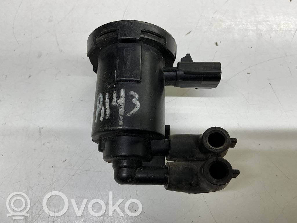 Engine mount vacuum valve   04669569