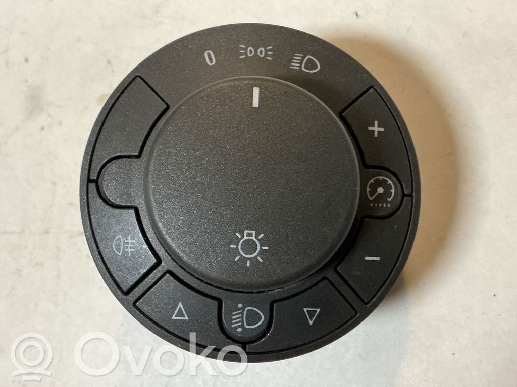 Light switch   13249396,241893,08670960