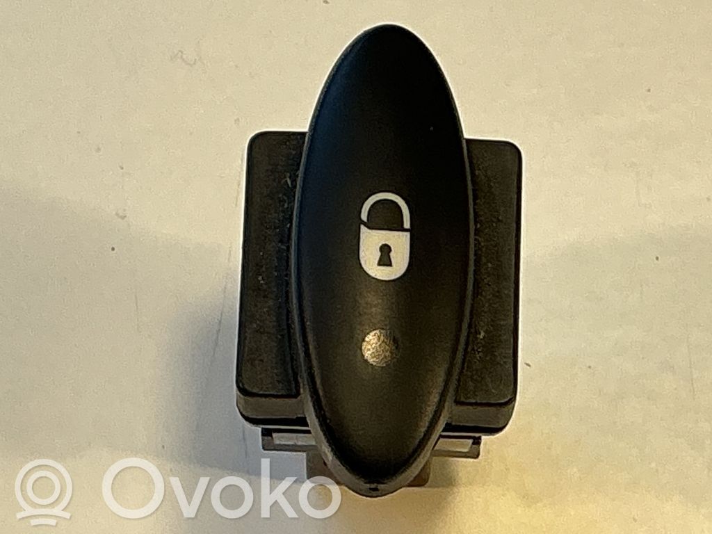 Citroen C5 Central locking switch button 