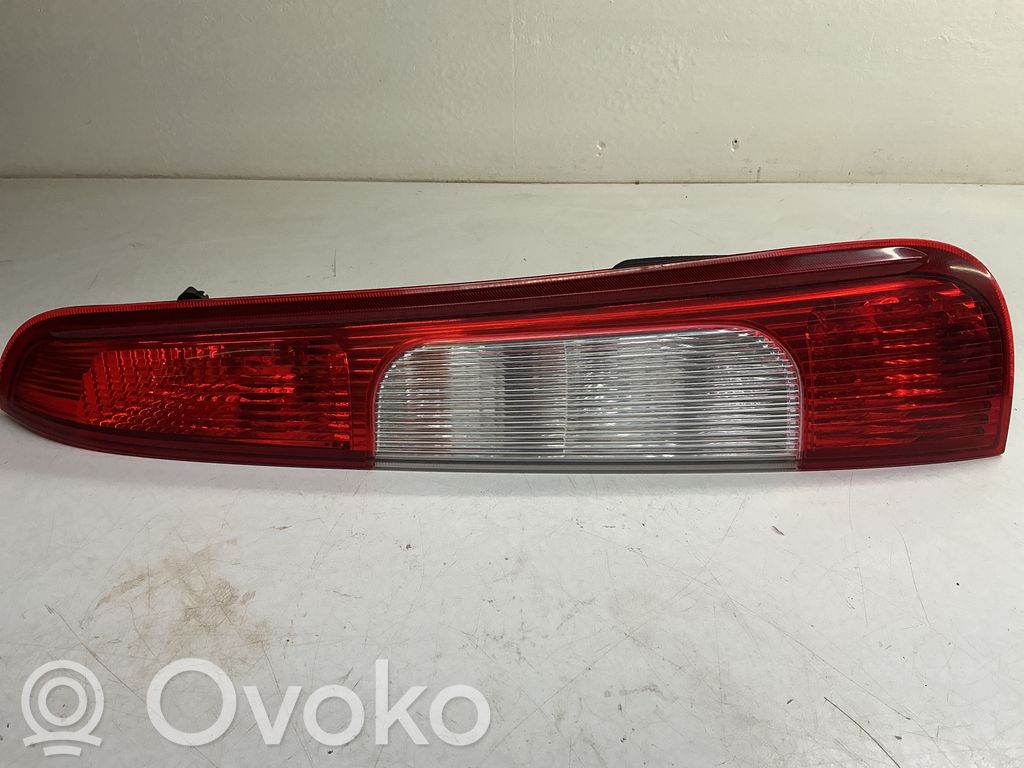 Rear/tail lights   3M5113A602AA