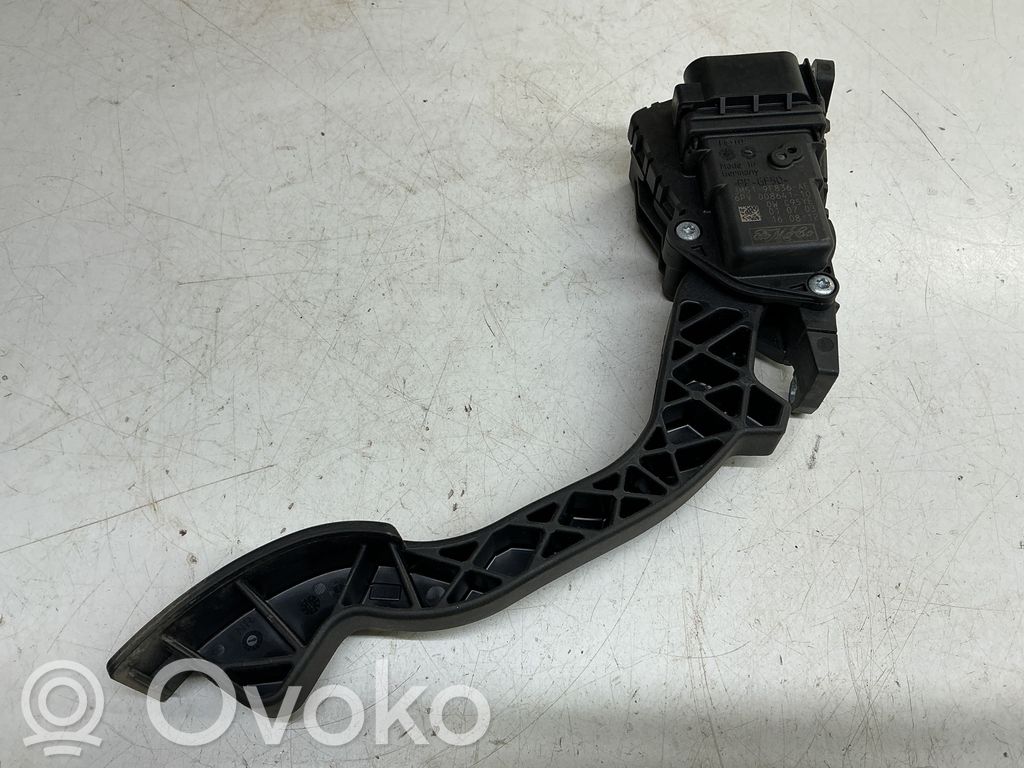 Accelerator throttle pedal   3M519F836AE,6PV00864110