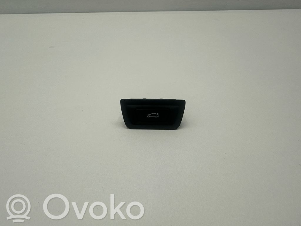 BMW 3 G20 G21 Tailgate/boot open switch button 