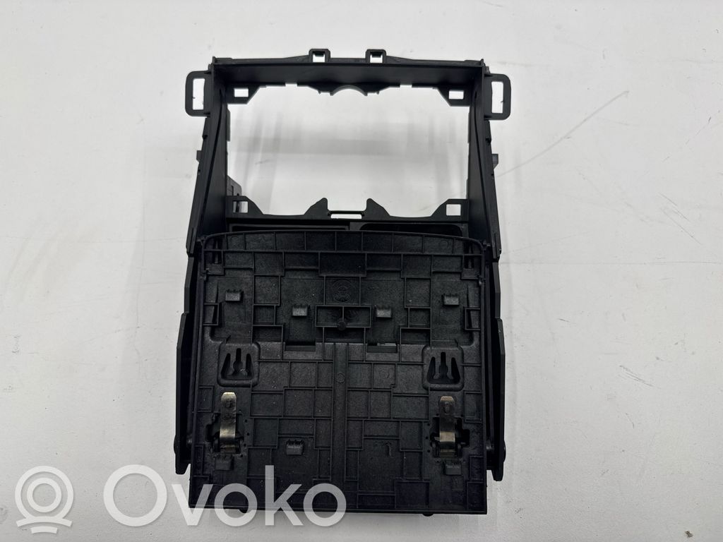 BMW X5 G05 Centrinė konsolė 