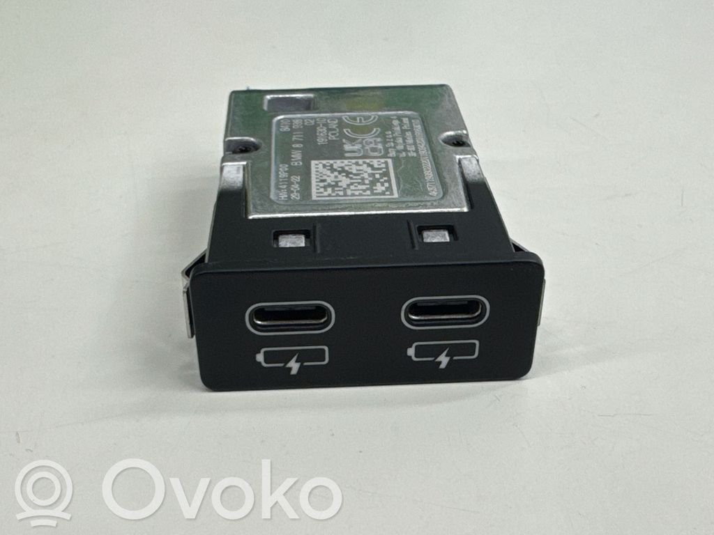 BMW X5 G05 USB savienotājs 