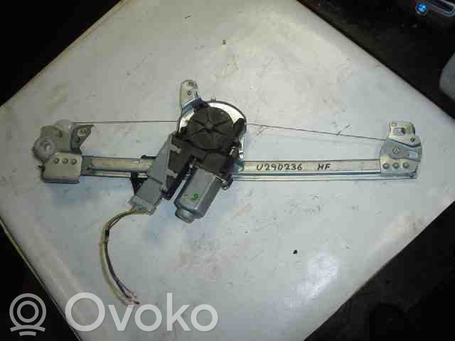 Front door manual window regulator