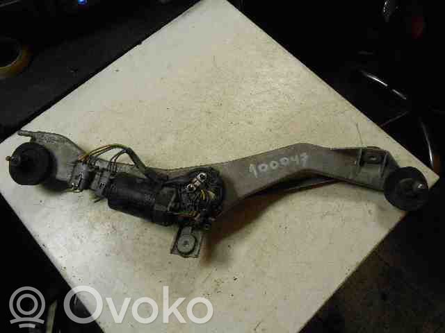 Front wiper linkage