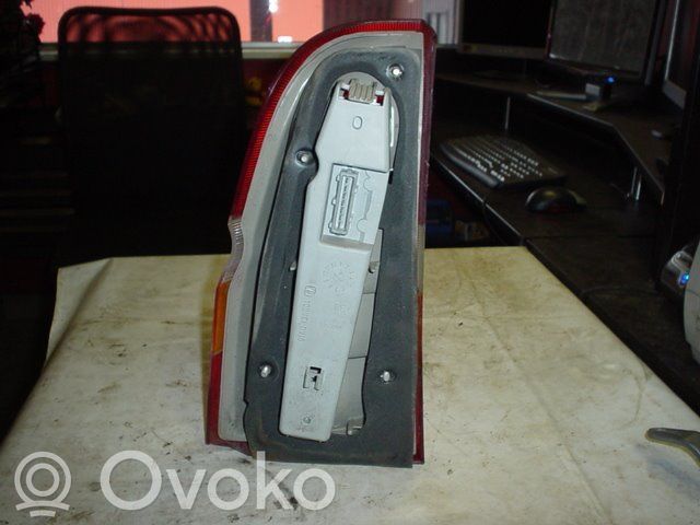 Rear/tail lights   91AG136N004