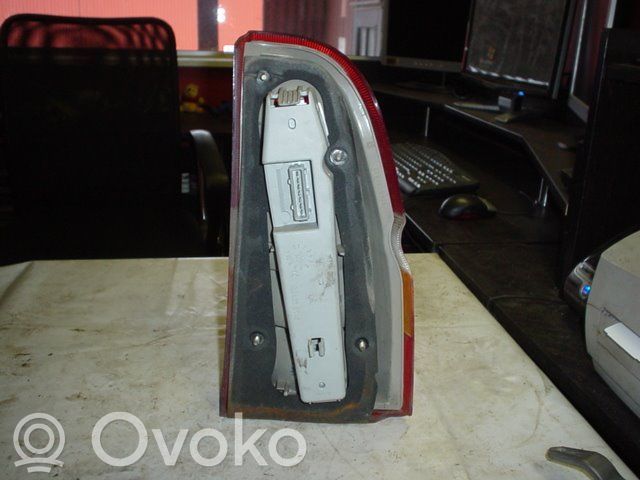 Rear/tail lights   91AG13N004