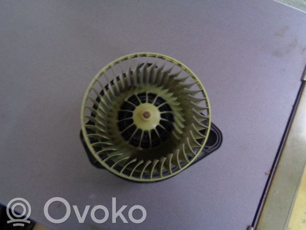 Mazā radiatora ventilators   6849562