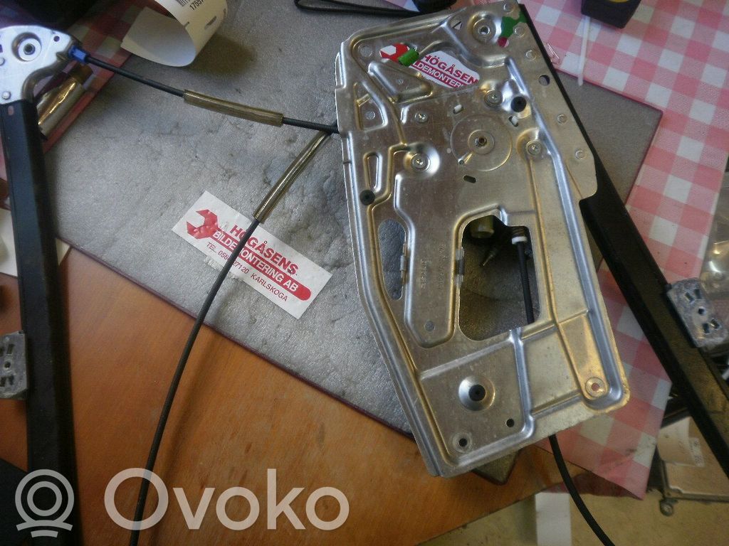 Priekšpusē loga pacēlāja motoriņš   6762836051