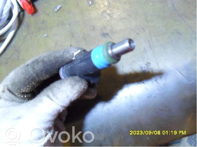 Ford Focus Fuel injector 