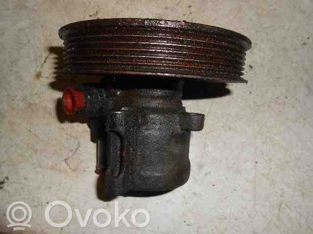 Opel Astra F Ohjaustehostimen pumppu 