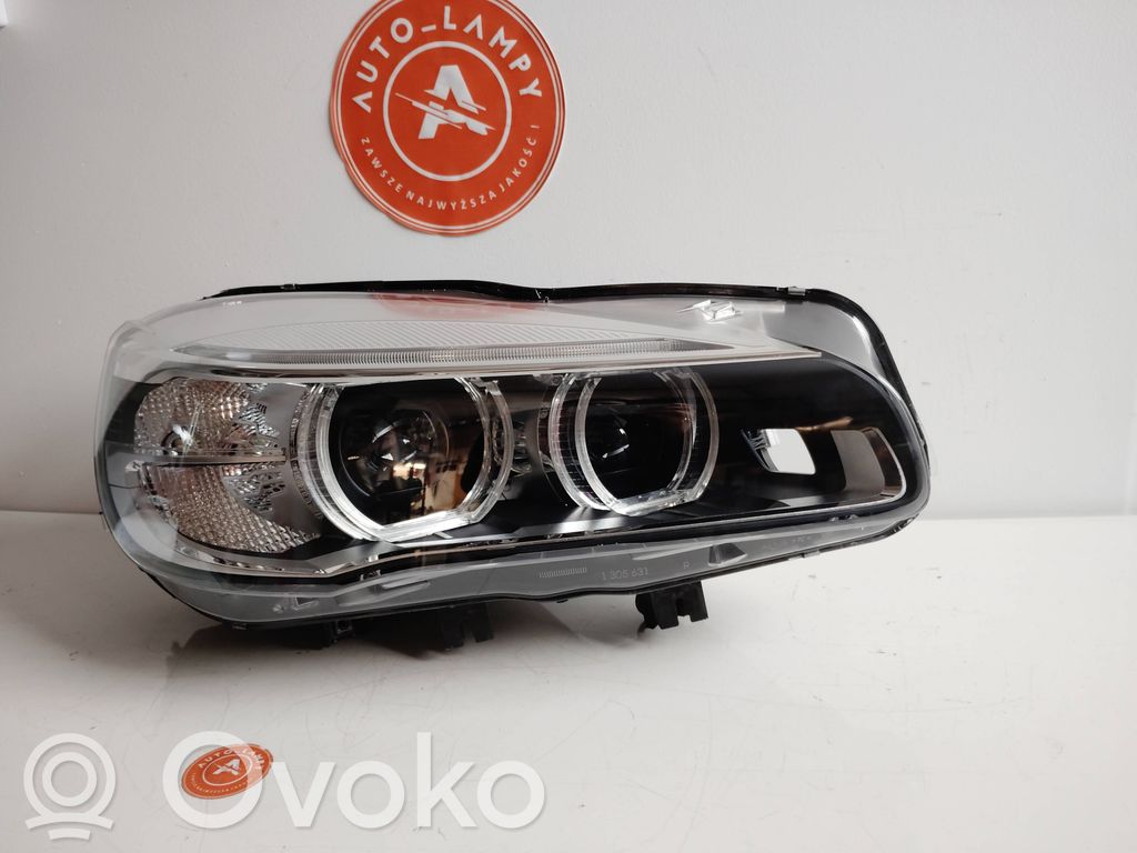BMW 2 F45 Lampa przednia 