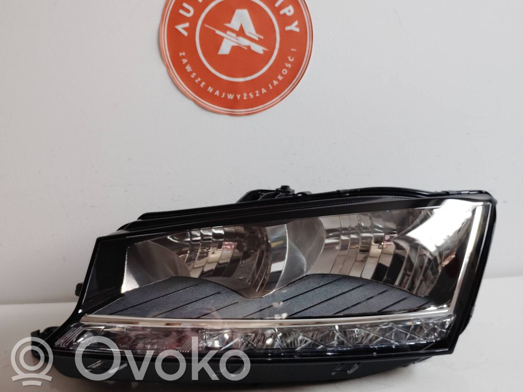 Skoda Fabia Mk3 (NJ) Lampa przednia 