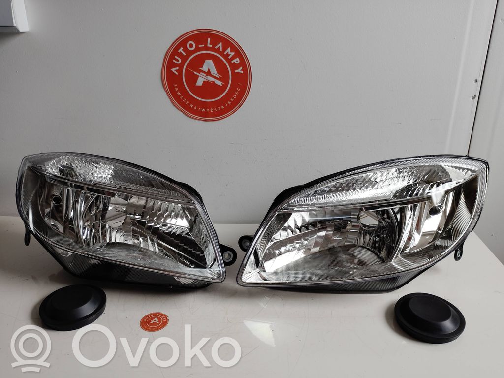 Skoda Fabia Mk2 (5J) Lampa przednia 
