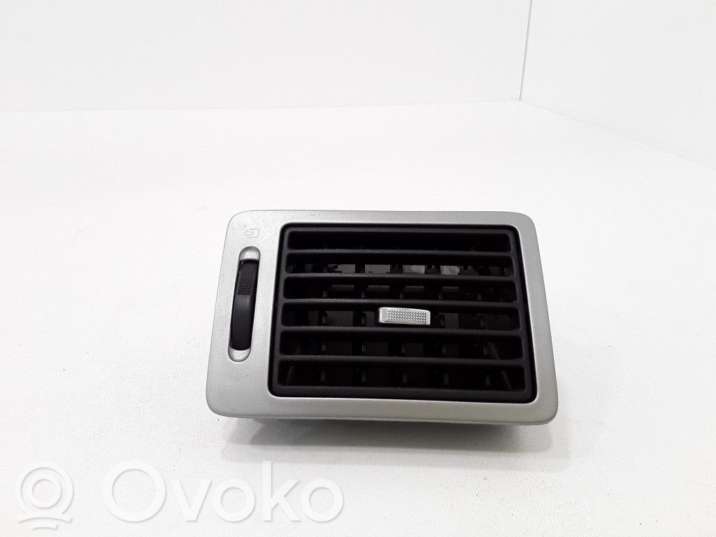 Peugeot 307 Dashboard side air vent grill/cover trim 