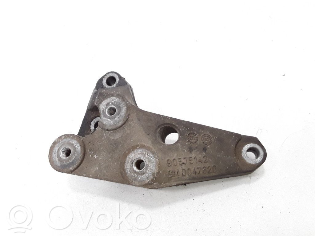 Opel Astra G Engine mounting bracket 