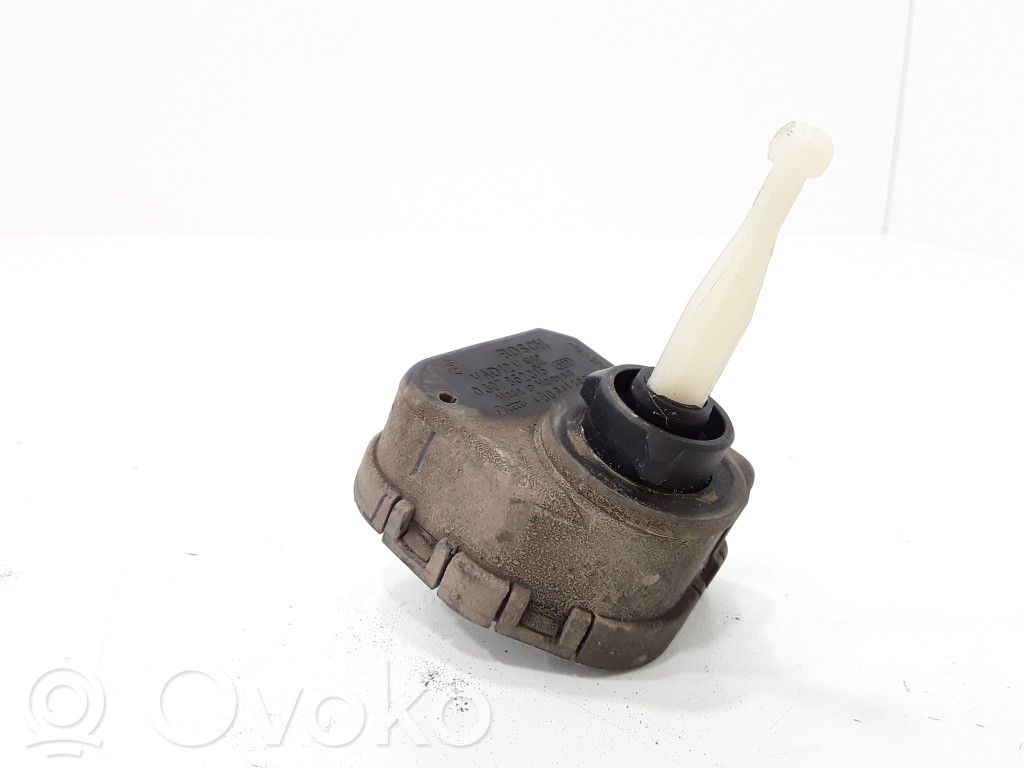Audi A4 S4 B5 8D Scheinwerferstellmotor 