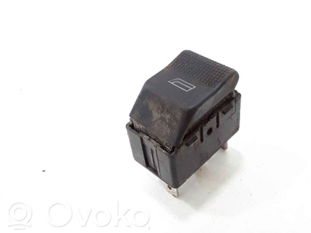 Audi A4 S4 B5 8D Electric window control switch 