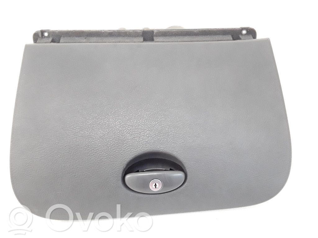 Citroen C5 Glove box 