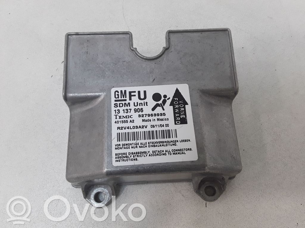 Opel Astra H Airbag control unit/module 