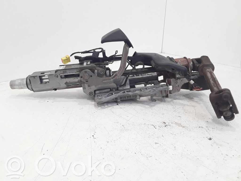 Volkswagen PASSAT B6 Eje de la columna de dirección 