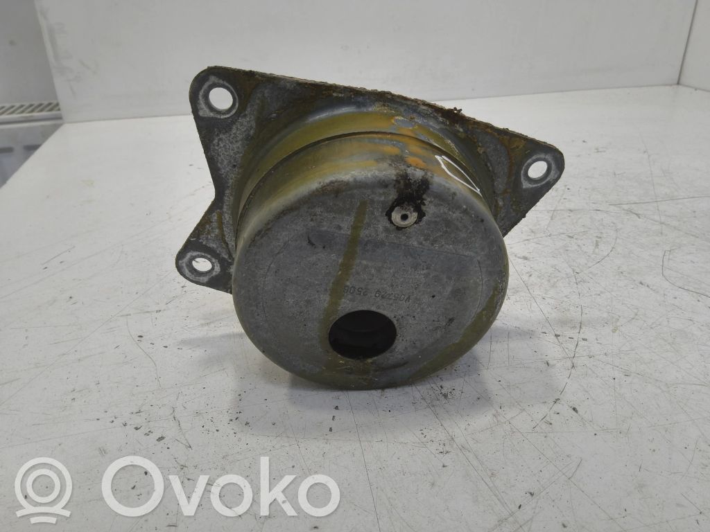 Opel Vectra C Engine mount bracket 