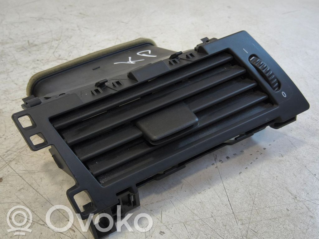 BMW 5 E60 E61 Šoninės oro grotelės 