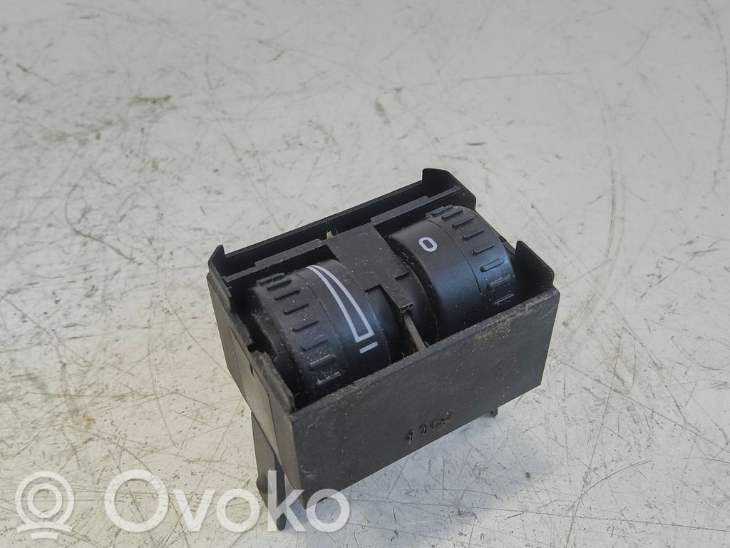 Volkswagen Caddy Headlight level height control switch 