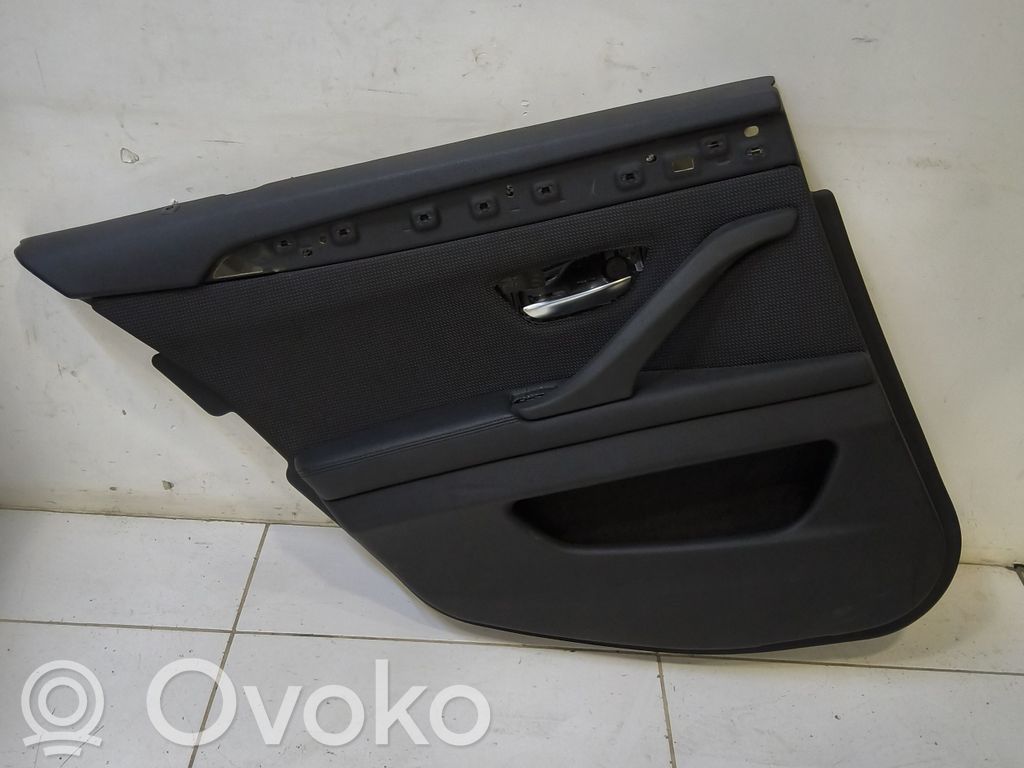 BMW 5 F10 F11 Apšuvums aizmugurējām durvīm 