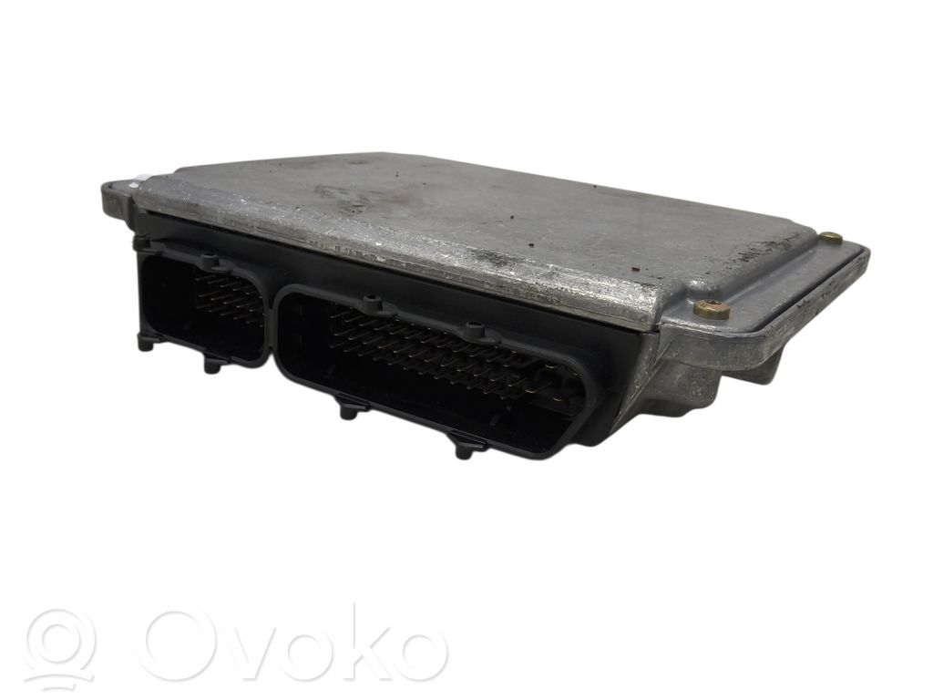 Volkswagen PASSAT B5 Engine control unit/module 