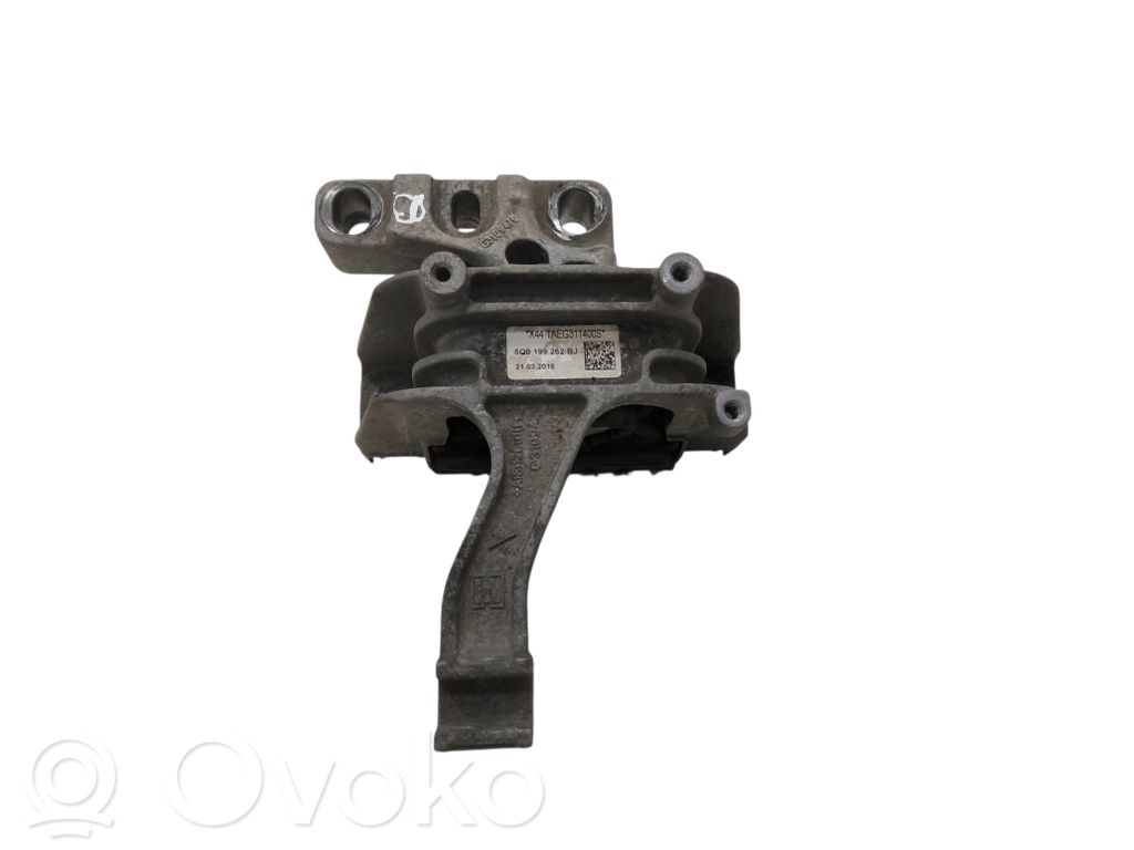 Engine mount bracket   5Q0199262
